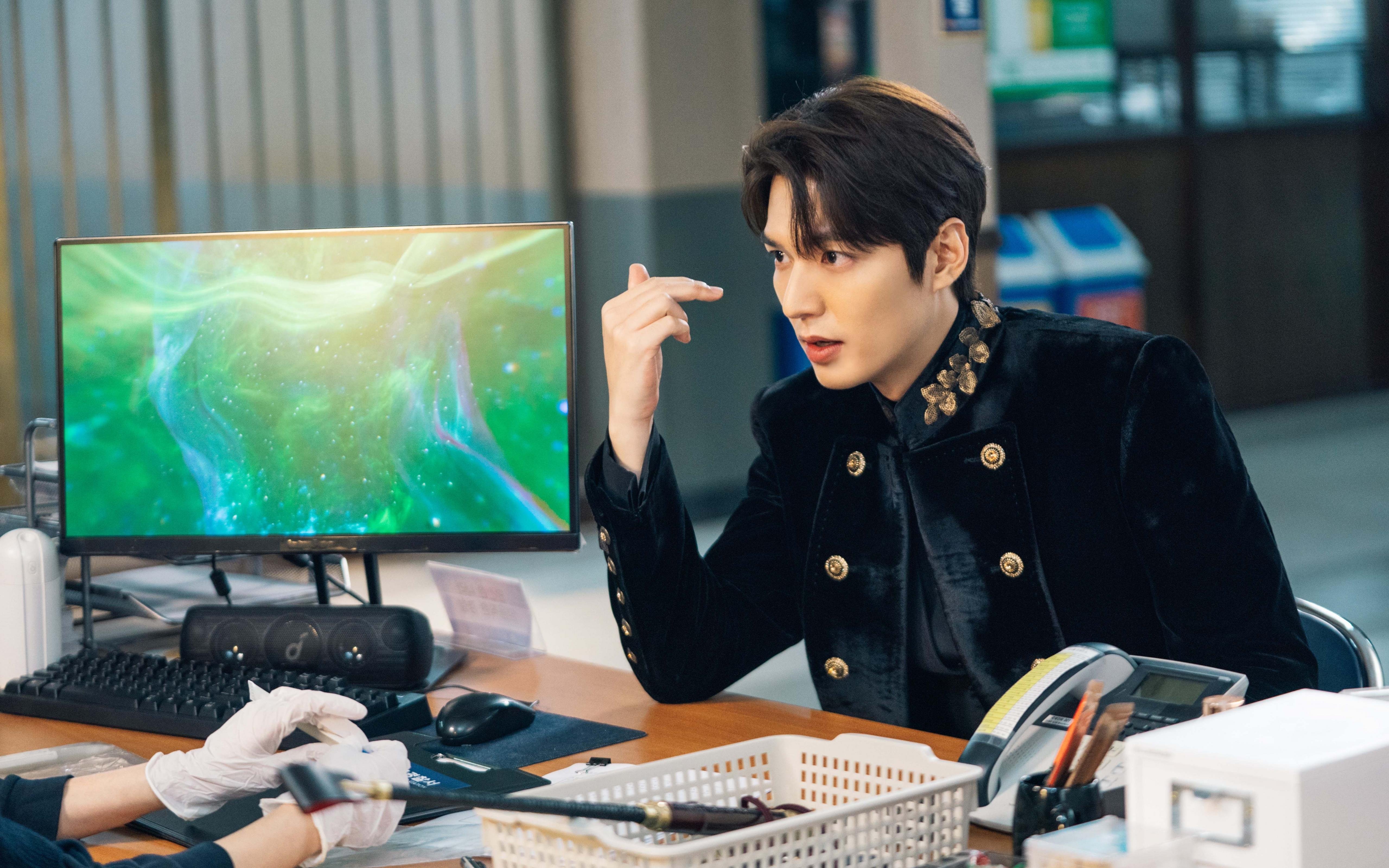 开云APP-“紧张刺激！终场前的绝杀瞬间，点燃全场”