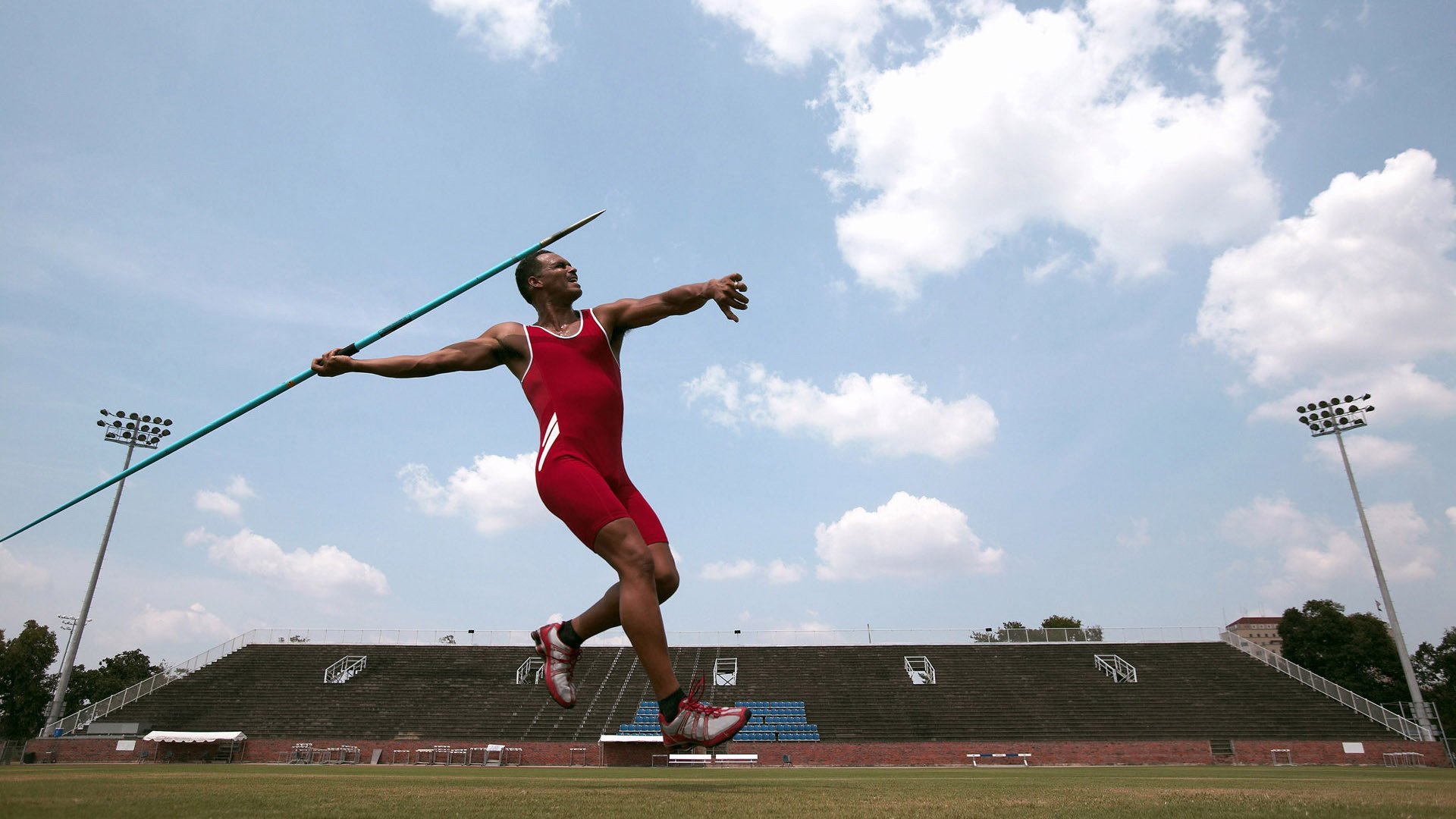足球社区活动纳入城市文体发展指标,城市社区足球场地设施建设技术指南(试行)
