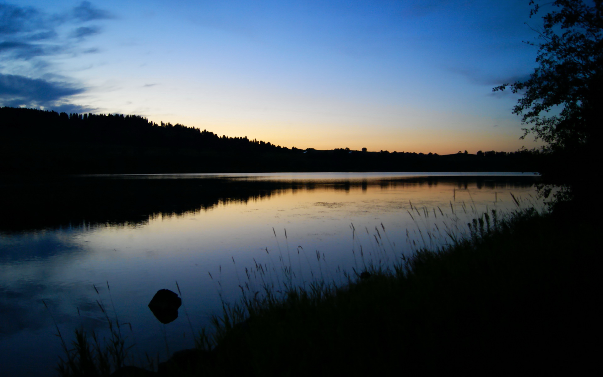 开云全站-巴塞罗那惨败被淘汰，门兴晋级八强，巴塞罗那的门将叫什么名字